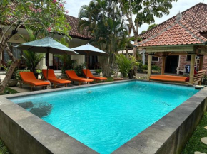 Tiga Naga Villa
